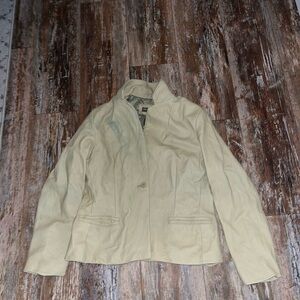 Woman’s Vintage Valerie Steven’s Petite Cream/ Beige Leather Jacket Size 12P